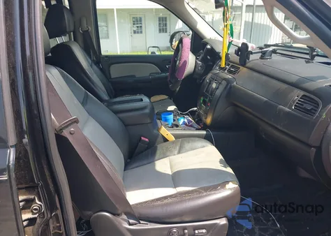 2007 Chevrolet Tahoe Lt z USA, uszkodzony, nr VIN 1GNFC13067R411452